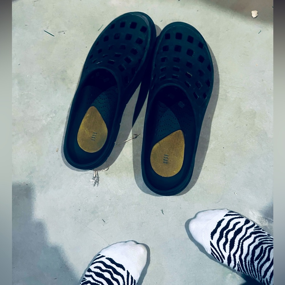 garage shoes- yeezy